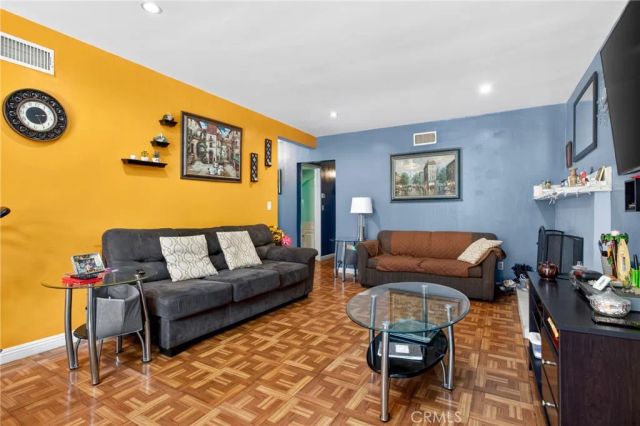10894 Jamie Avenue, Pacoima, CA 91331