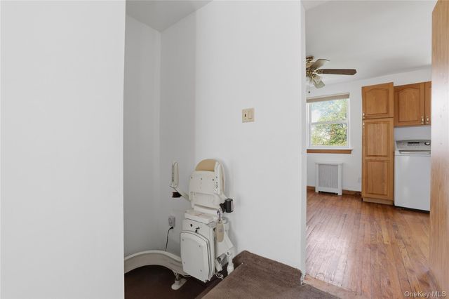 254-18 2nd Floor 75 Ave Upper, Glen Oaks, NY 11004