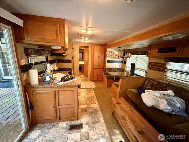 177 3 E Big River Boulevard, Deming, WA 98244