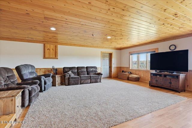 1000 Verla Way, Greenback, TN 37742