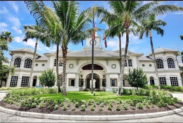 9104 Cherry Oaks TRL, Naples, FL 34114