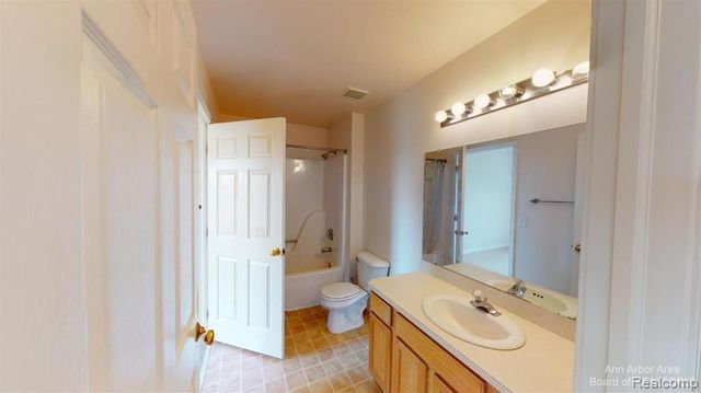 3107 Promenade Circle, Ann Arbor, MI 48108
