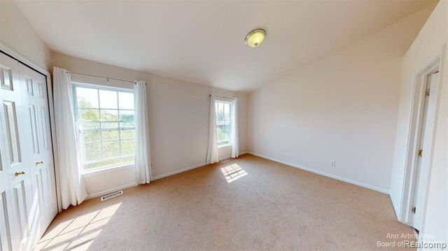 3107 Promenade Circle, Ann Arbor, MI 48108