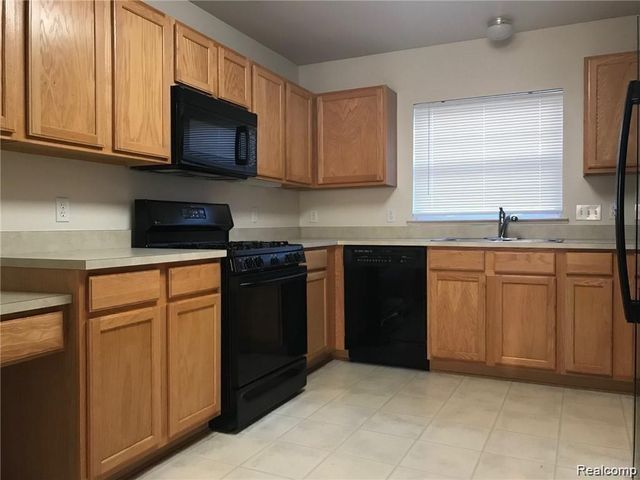 3107 Promenade Circle, Ann Arbor, MI 48108