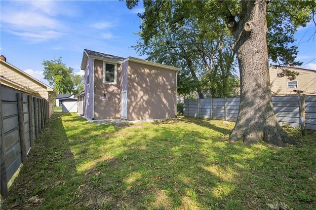 113 Topping Avenue, Kansas City, MO 64123
