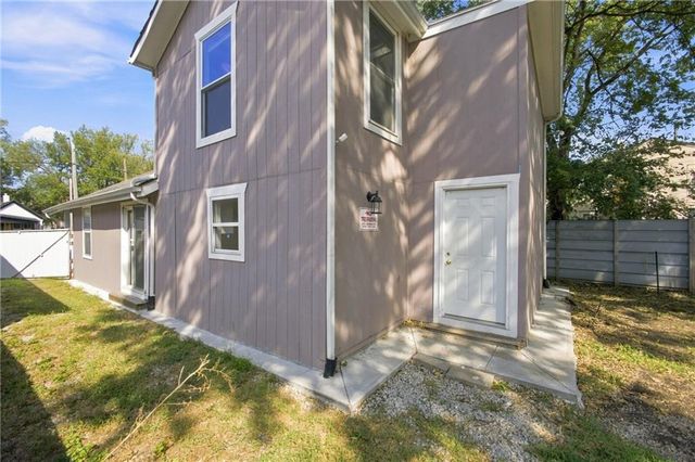 113 Topping Avenue, Kansas City, MO 64123