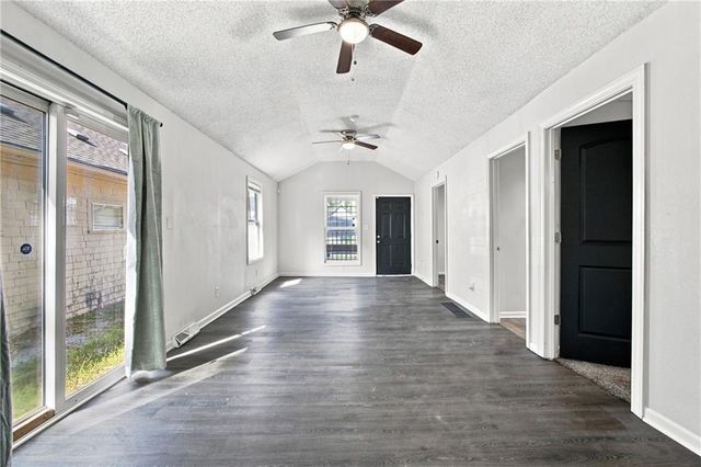 113 Topping Avenue, Kansas City, MO 64123