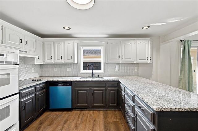 113 Topping Avenue, Kansas City, MO 64123