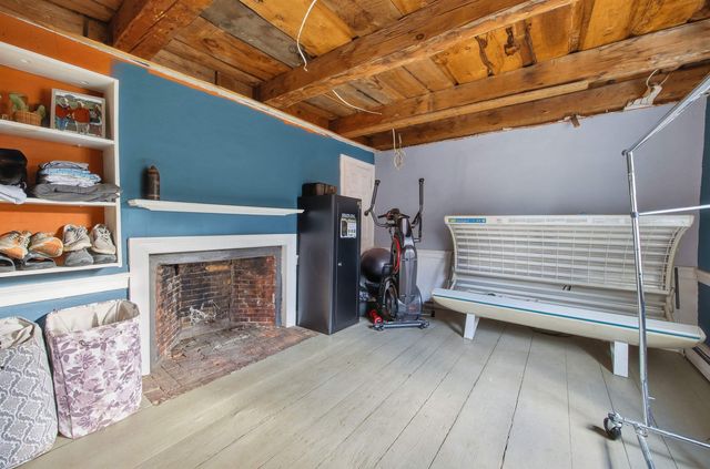 70 White Mountain Highway, Tamworth, NH 03817