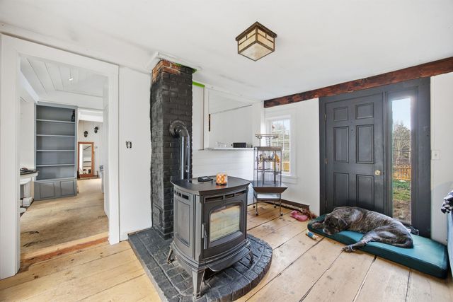 70 White Mountain Highway, Tamworth, NH 03817