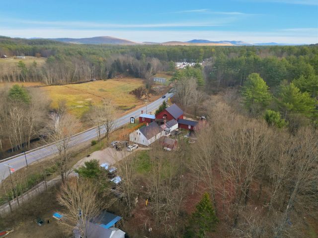 70 White Mountain Highway, Tamworth, NH 03817