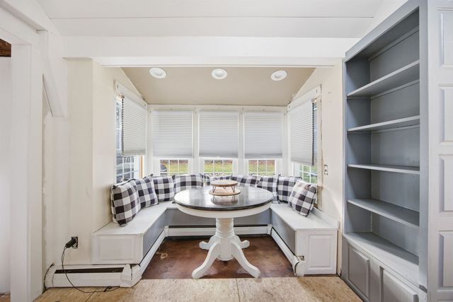 70 White Mountain Highway, Tamworth, NH 03817