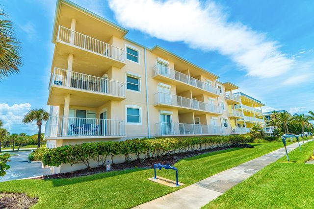 50 11th Avenue 104, Indialantic, FL 32903