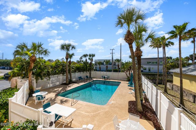 50 11th Avenue 104, Indialantic, FL 32903