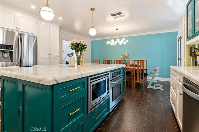 20000 Vintage, Chatsworth, CA 91311