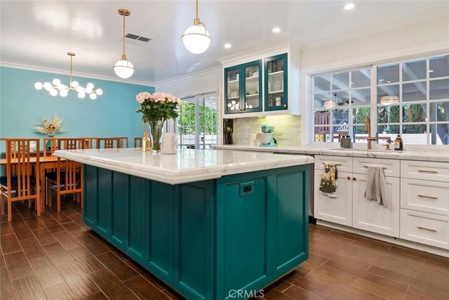 20000 Vintage, Chatsworth, CA 91311