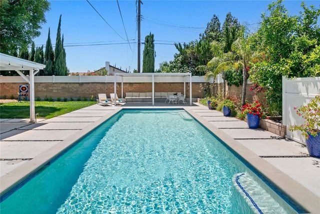 20000 Vintage, Chatsworth, CA 91311