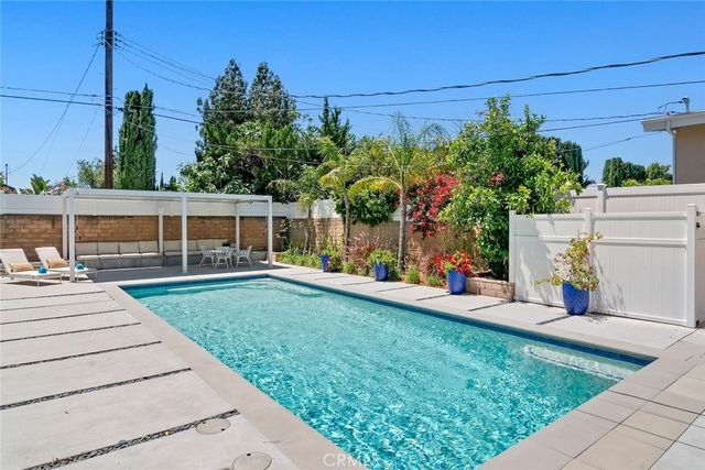 20000 Vintage, Chatsworth, CA 91311