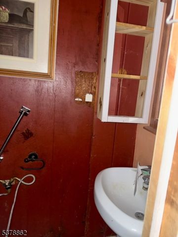 59 Devoe Avenue, Spotswood Boro, NJ 08884