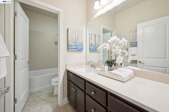 3225 Central Parkway, Dublin, CA 94568