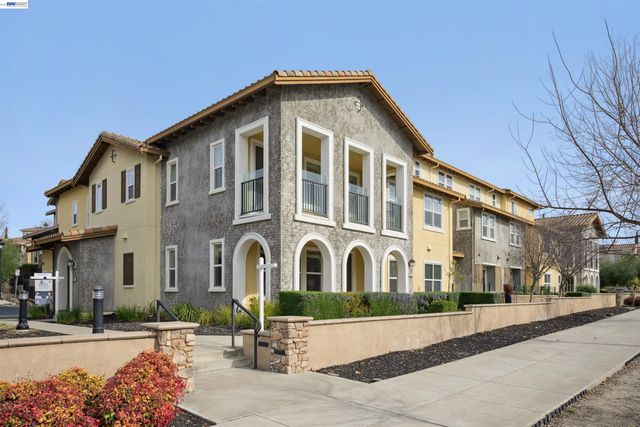 3225 Central Parkway, Dublin, CA 94568