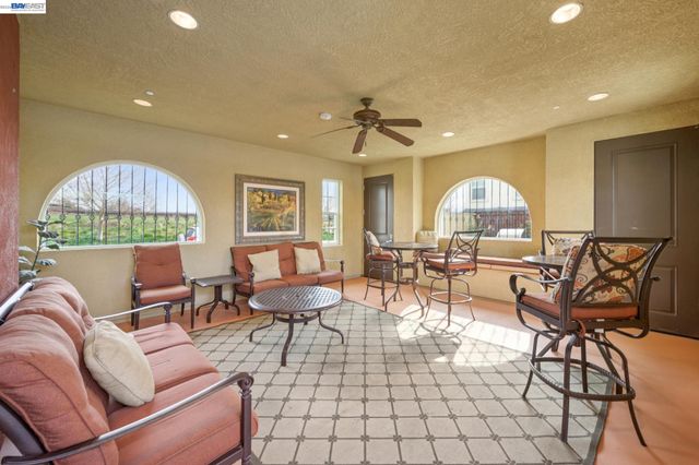 3225 Central Parkway, Dublin, CA 94568