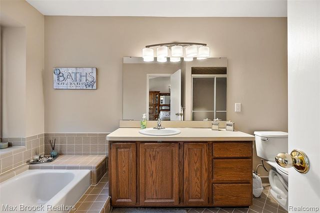 17835 Maple Hill Drive, Northville, MI 48168