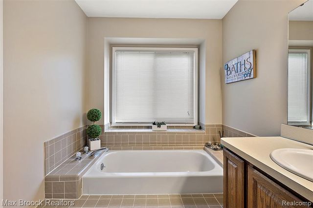 17835 Maple Hill Drive, Northville, MI 48168