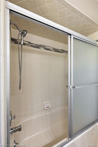 17835 Maple Hill Drive, Northville, MI 48168