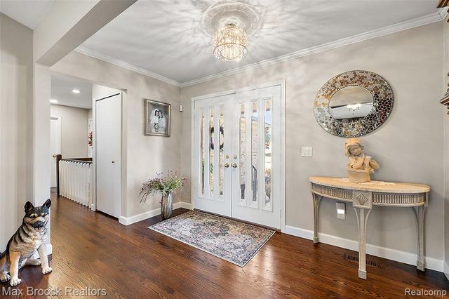 17835 Maple Hill Drive, Northville, MI 48168