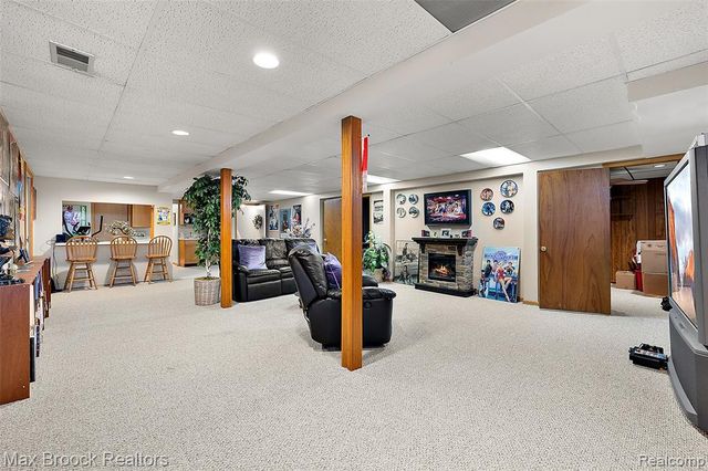 17835 Maple Hill Drive, Northville, MI 48168