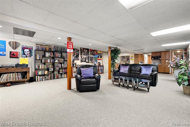 17835 Maple Hill Drive, Northville, MI 48168