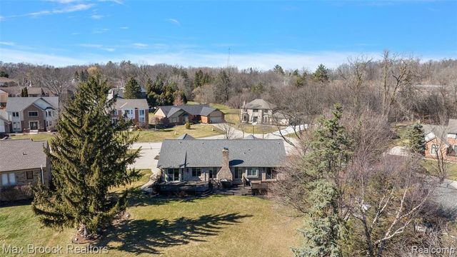 17835 Maple Hill Drive, Northville, MI 48168