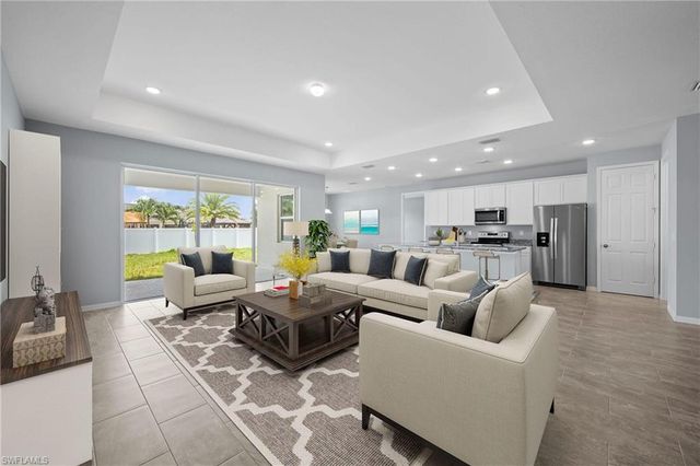 1130 NW 27th PL, Cape Coral, FL 33993