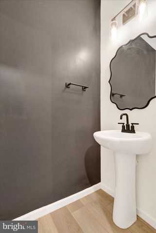 105 BLAINE DR, Manchester, PA 17345