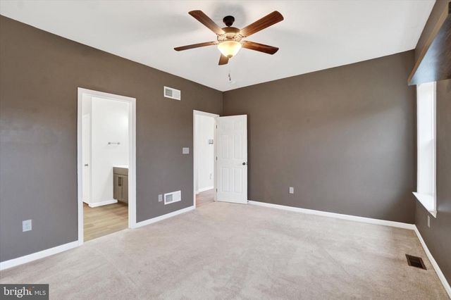 105 BLAINE DR, Manchester, PA 17345