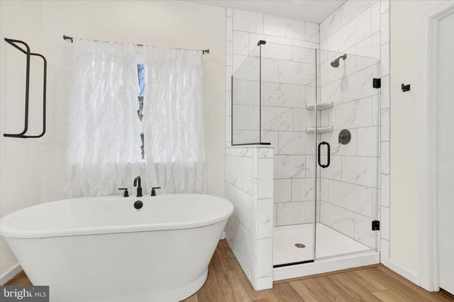 105 BLAINE DR, Manchester, PA 17345