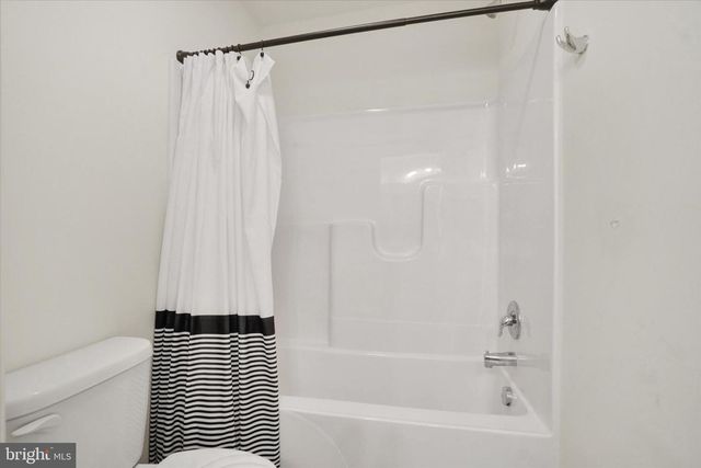 105 BLAINE DR, Manchester, PA 17345