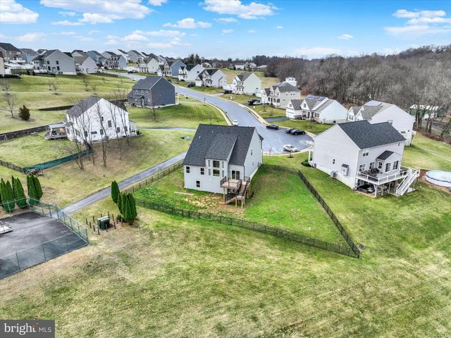 105 BLAINE DR, Manchester, PA 17345