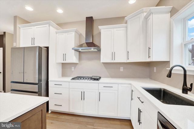 105 BLAINE DR, Manchester, PA 17345