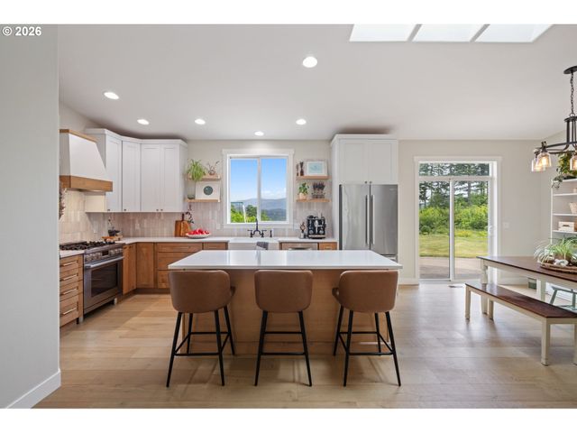 61 BEAR PRAIRIE Rd, Washougal, WA 98671