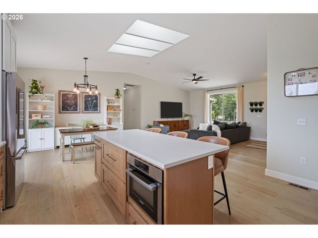 61 BEAR PRAIRIE Rd, Washougal, WA 98671