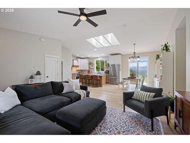 61 BEAR PRAIRIE Rd, Washougal, WA 98671