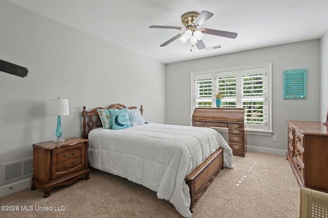 8472 Belmor Lakes Drive, Olive Branch, MS 38654