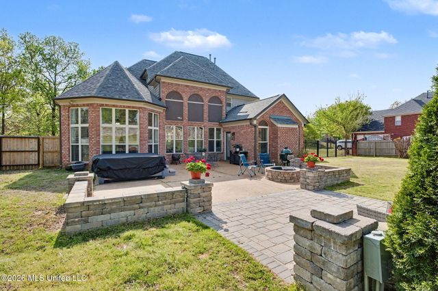 8472 Belmor Lakes Drive, Olive Branch, MS 38654
