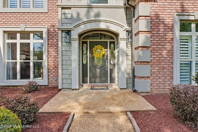 8472 Belmor Lakes Drive, Olive Branch, MS 38654