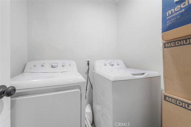 867 Oso Drive, Corona, CA 92879