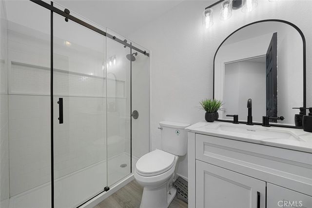 867 Oso Drive, Corona, CA 92879