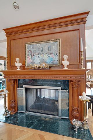 955 Killarney Drive, Dyer, IN 46311