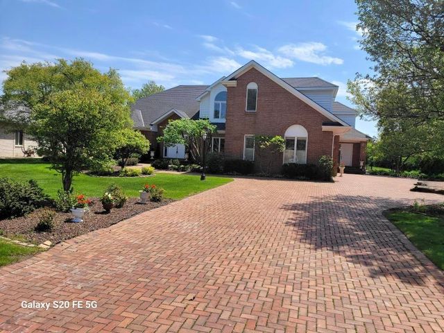 955 Killarney Drive, Dyer, IN 46311